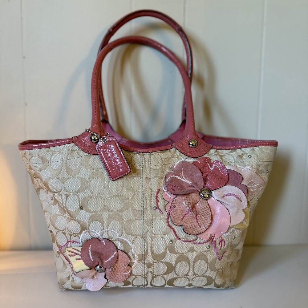 VTG Y2K Coach Bleecker Beige Pink Signature C Canvas Tote w/Floral Appliqué Cute